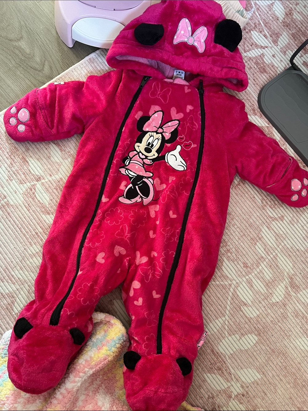 Disney Hot Pink Minnie Mouse Plush Hooded Baby One-Piece snowsuit